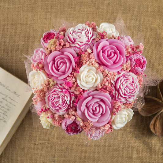 Classic Soy Wax Peony and Rose Bouquet Fleur-de-Bois DULZURA DE SANDÍA