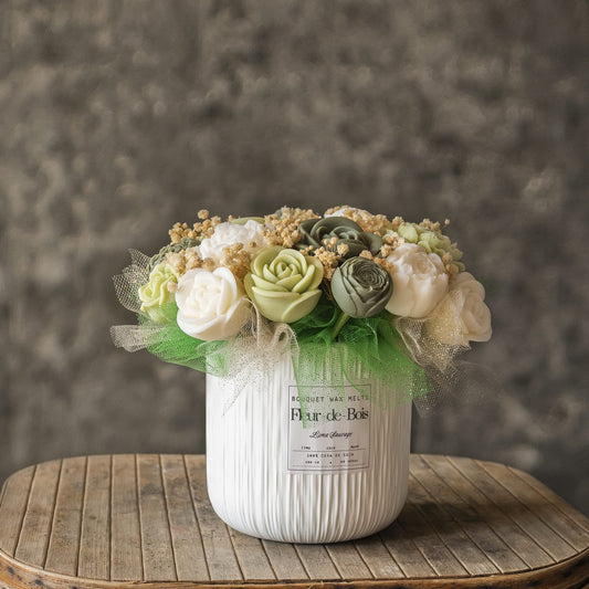Classic Soy Wax Peony and Rose Bouquet Fleur-de-Bois LIMA SAUVAGE
